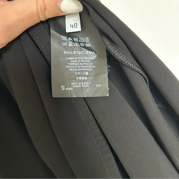 Balenciaga 2012 Pleated, High Waisted, Midi, Elegant Black Women's Skirt - Picture 5 of 15